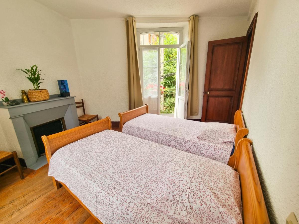 Auberge Du Crabere Melles Екстер'єр фото